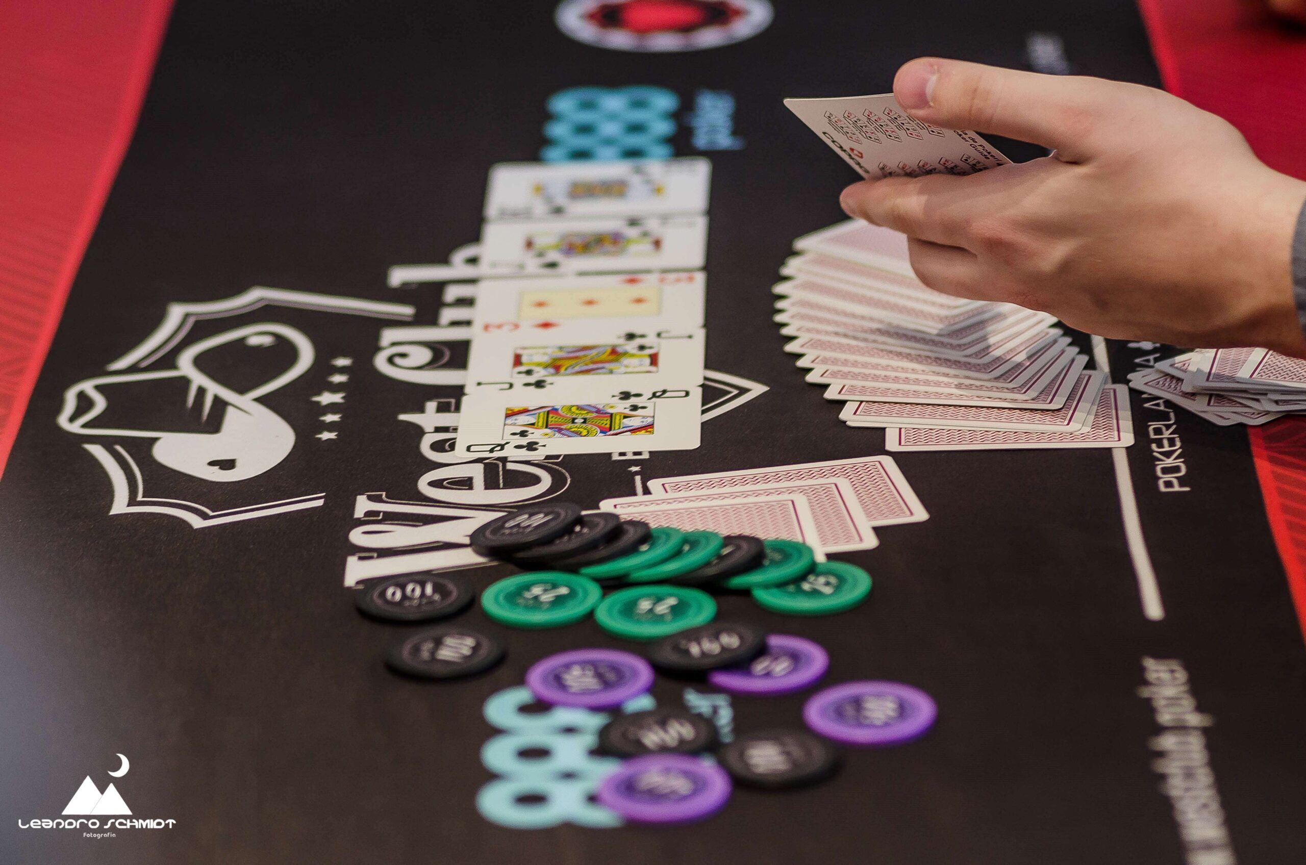 torneio-de-poker-12